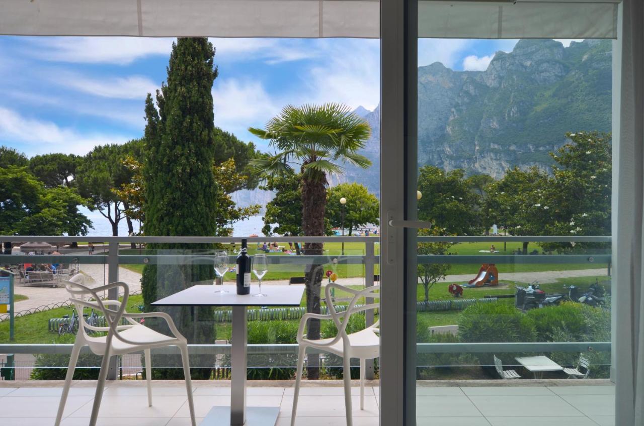 Club Nautico - Phoenix Studio Lake View Riva del Garda Exterior photo