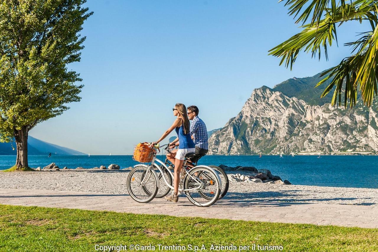 Club Nautico - Phoenix Studio Lake View Riva del Garda Exterior photo